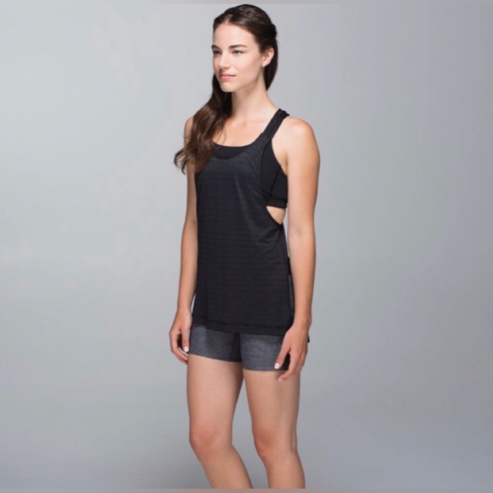 Lululemon • Stash It Tank - black size 6